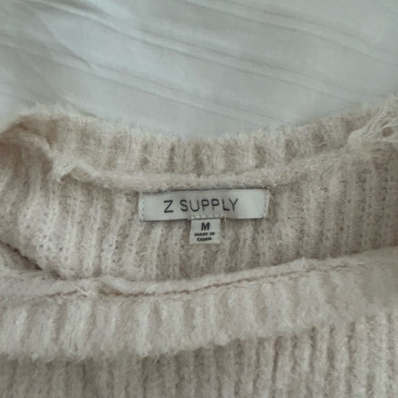 sweater - Picture 2 of 4